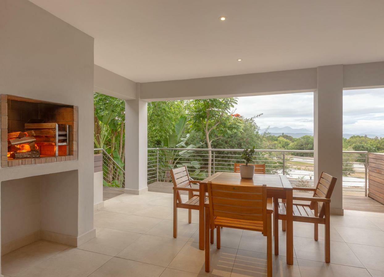 Апартаменты Sunrise Bay Self Catering Плеттенберг-Бей Экстерьер фото